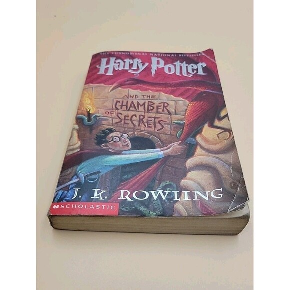 JK Rowling Harry Potter And The Chamber Of Secrets Year 2 2000 Paperback Book L2 - Picture 1 of 12
